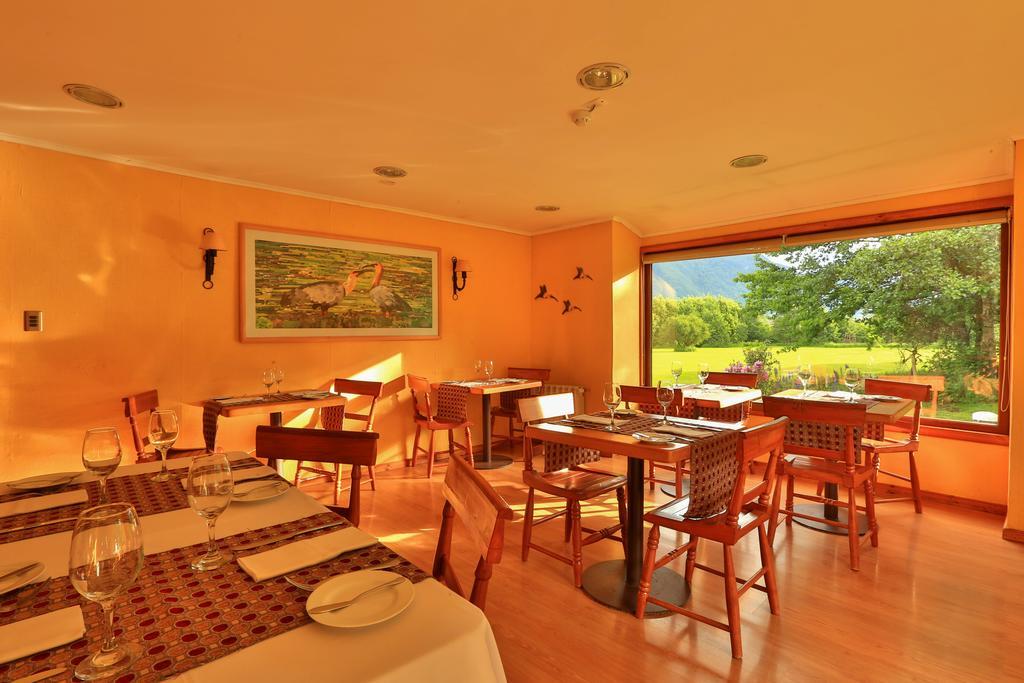 Hotel Y Cabanas Patagonia Green بويرتو آيسن المظهر الخارجي الصورة